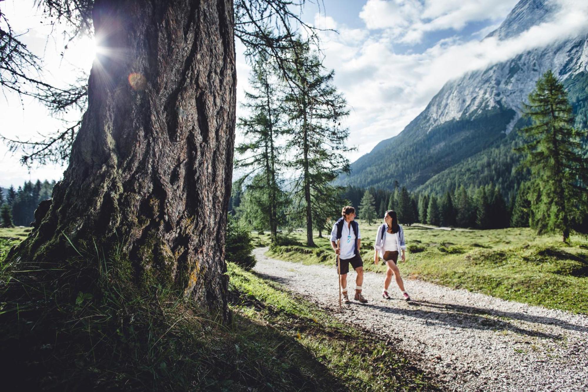 Inntaler Hof Seefeld in Tirol Bagian luar foto