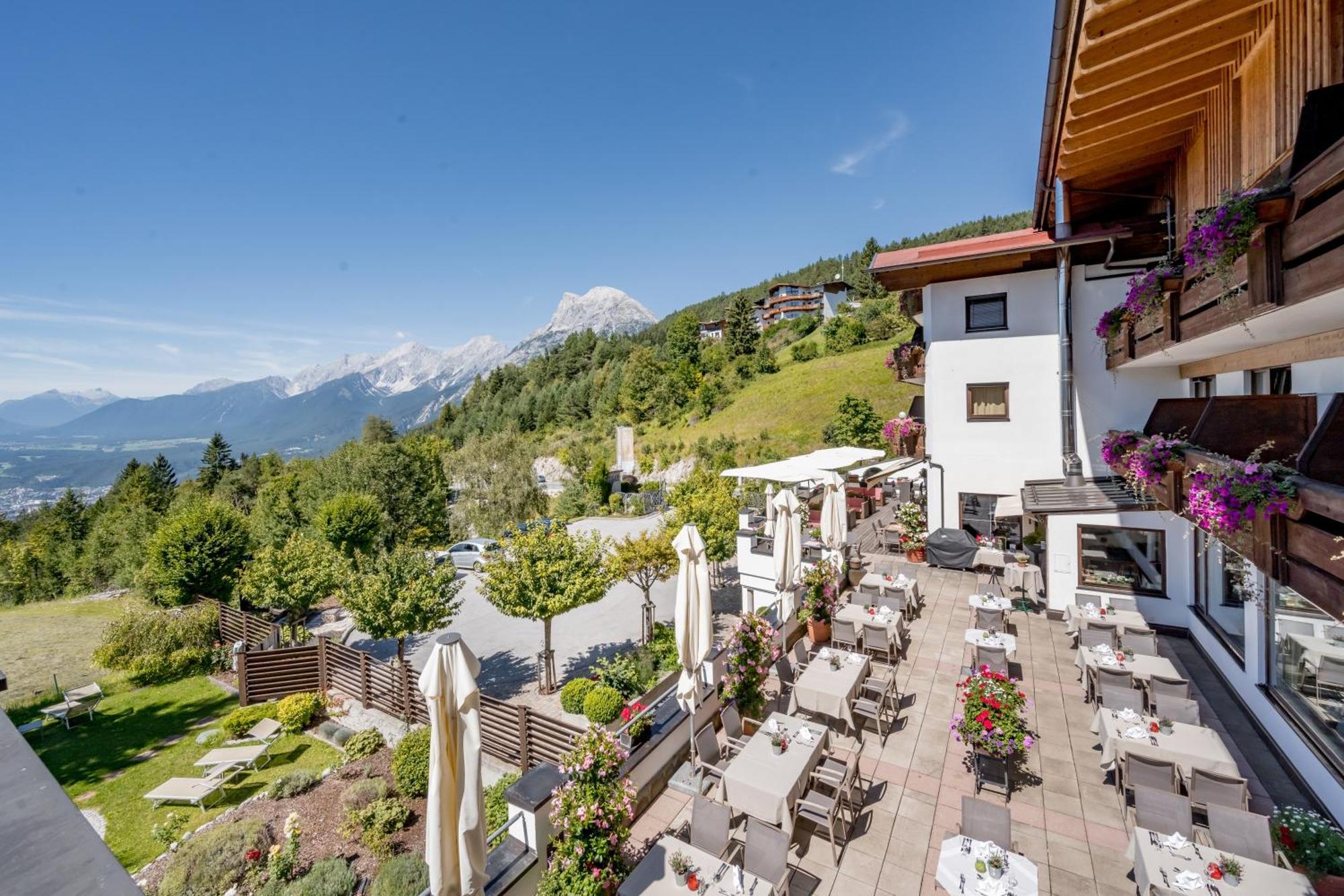 Inntaler Hof Seefeld in Tirol Bagian luar foto