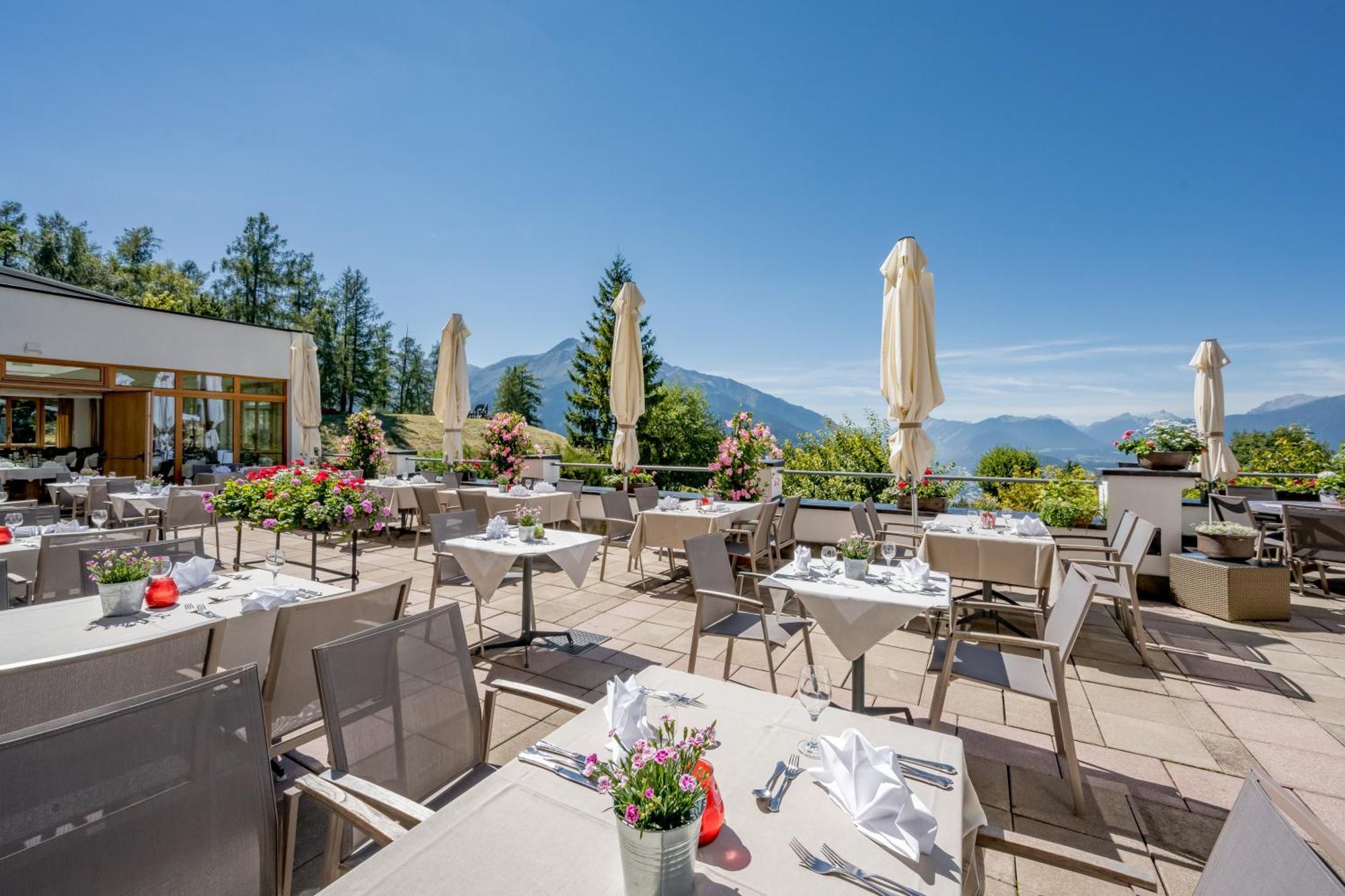 Inntaler Hof Seefeld in Tirol Bagian luar foto