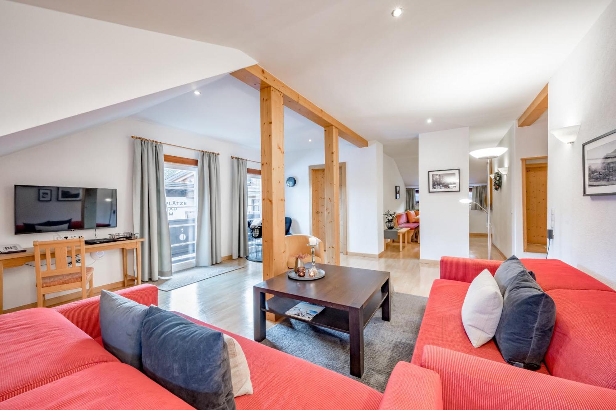 Inntaler Hof Seefeld in Tirol Bagian luar foto