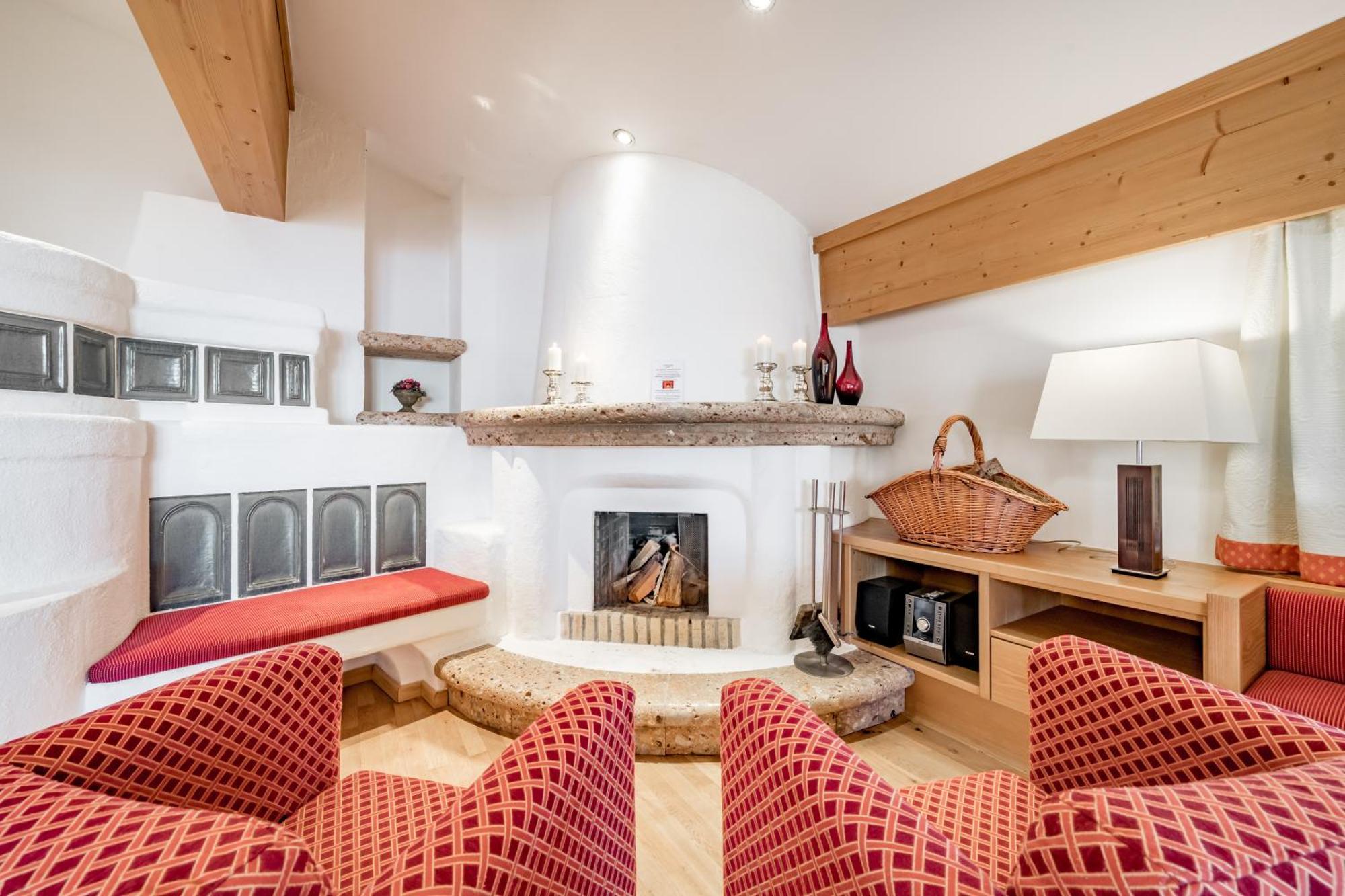 Inntaler Hof Seefeld in Tirol Bagian luar foto